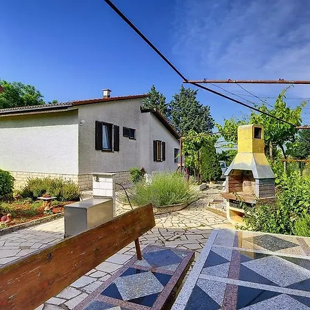 House Silvana בית נופש פולה