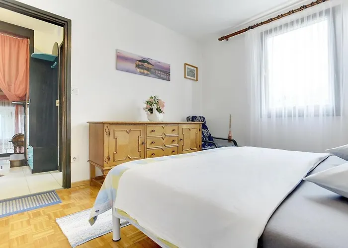 House Silvana Nyaraló