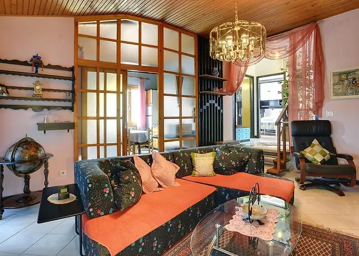 House Silvana Nyaraló Póla